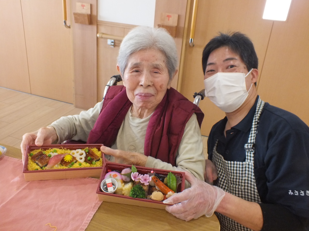 【大仙もずの音】3階食事会🍣　4階誕生会🎂